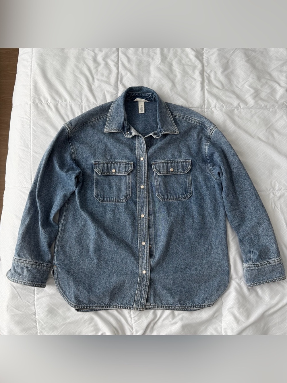 H&M Denim Shacket Shirt Jacket Women’s S Pearl Snap Oversized Western Cowgirl